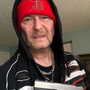 Meet your Posher, Jojoe